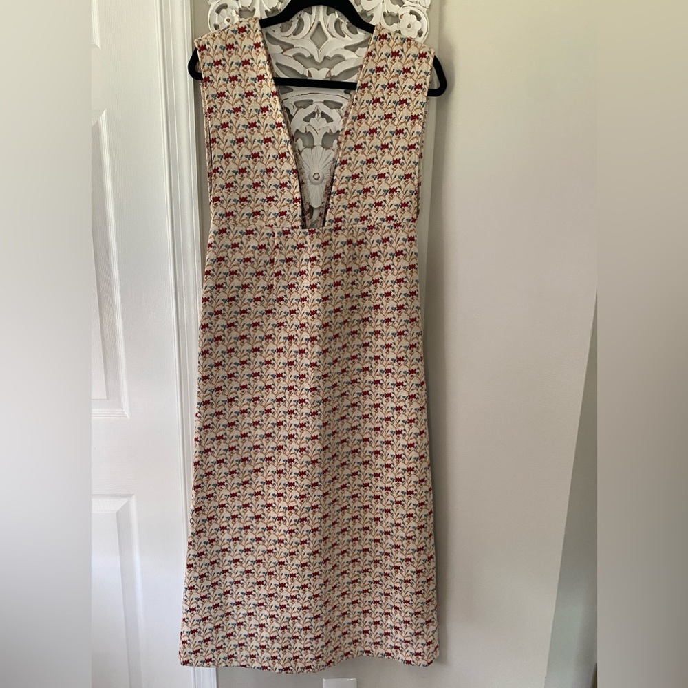 Meridian midi boho artsy lagenlook neutral fall plunge fitted baroque sexy dress